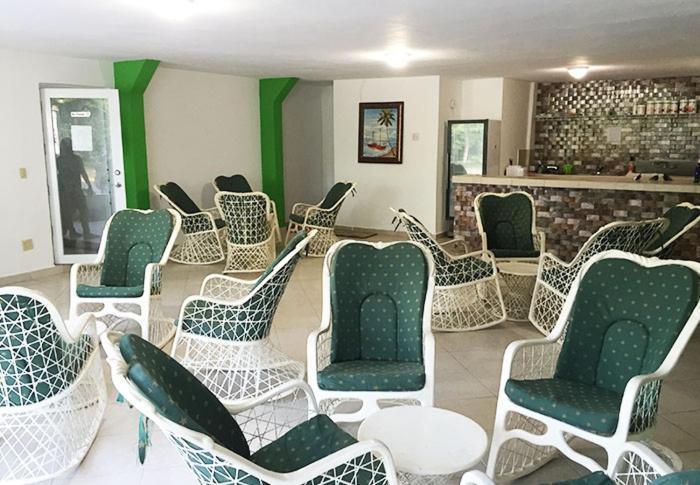 Levimar Guest House 레빗타운 외부 사진